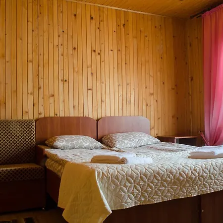 Casa de hóspedes Svitlana 3*