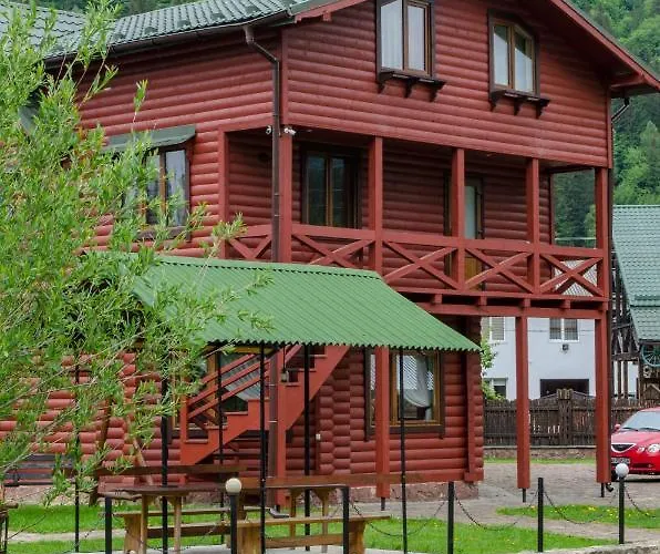 Svitlana Konukevi 3*